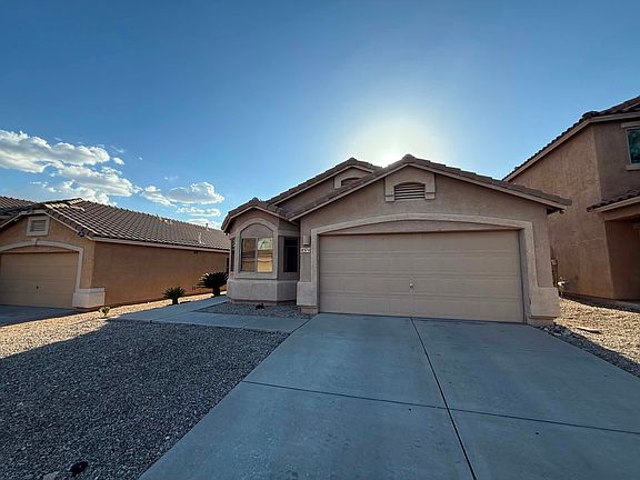 3rd image of 8370 S Hunnic Dr