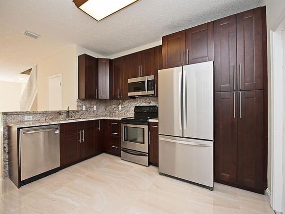 5th image of 3709 San Simeon Cir