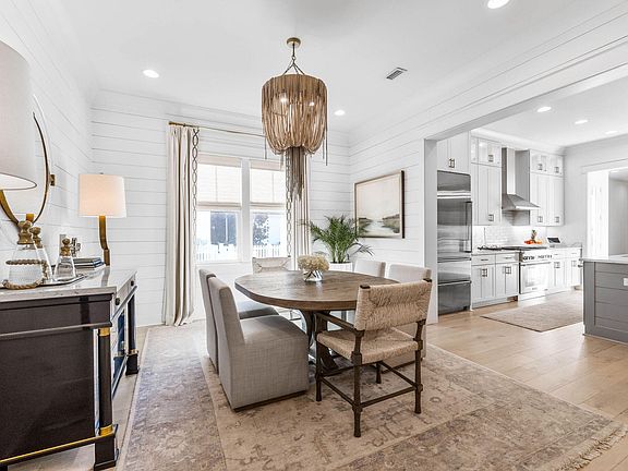 4th image of 141 Sandchase Cir
