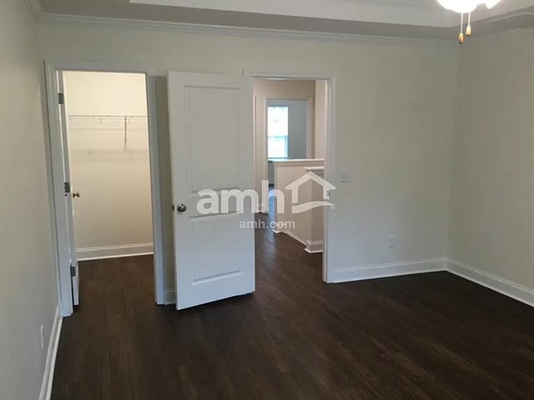 218 Swan Dr — Photo 10