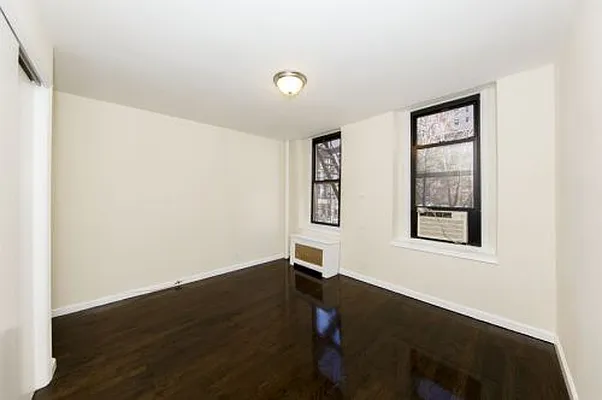 Rented by Icon Realty Management | media 8
