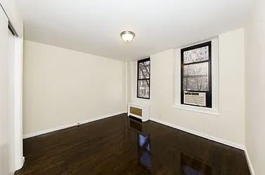 Rented by Icon Realty Management