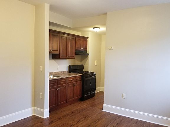 3rd image of 782 Ocean Ave #1RR