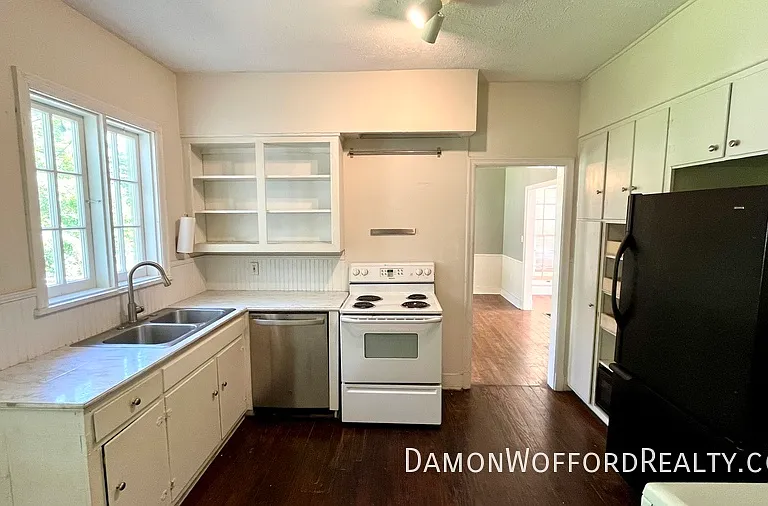 3917 N State St — Photo 10