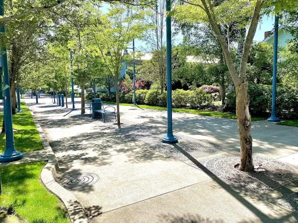 Oregon St Townhomes, 15790 SW Oregon St #204, Sherwood, OR 97140