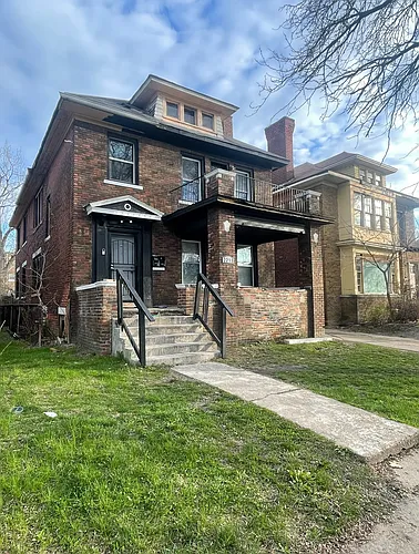 2211 Gladstone St #2 Photo 1
