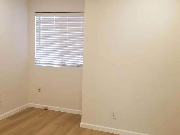32461 Lake Ree St — Photo 6
