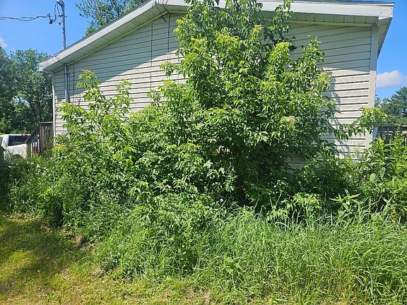 3rd image of 224 Stetson Road
