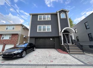 166 Hamilton Ave FLOOR 2, Fairview, NJ 07022