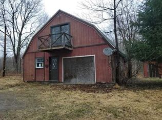 926 N Quaker Ln, Staatsburg, NY 12580