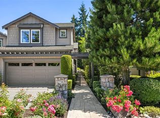 716 99th Ave NE, Bellevue, WA 98004