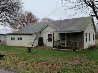 202 N Elm St, Scammon, KS 66773