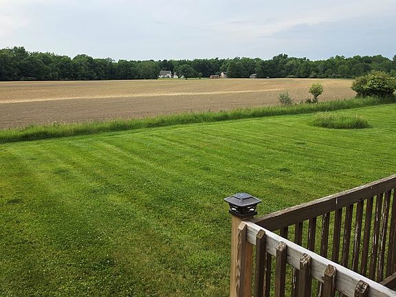 5th image of 553 Lisa Ln