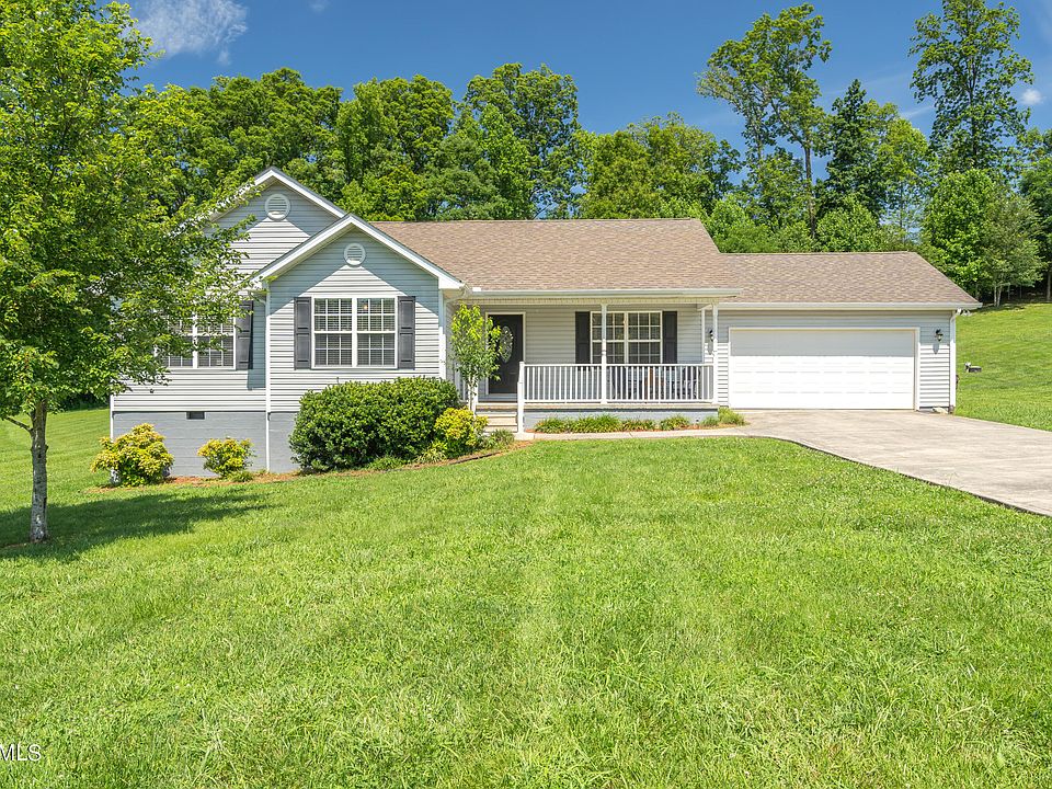 1st image of 121 Brighton Farms Way