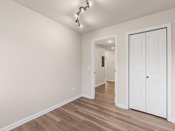 5th image of 901 Spruce St #D