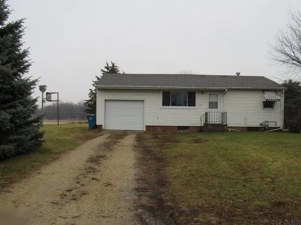 1008 N Maple St, Monticello, IA 52310