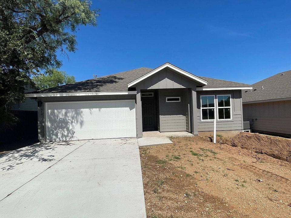 1st image of 848 Pine
