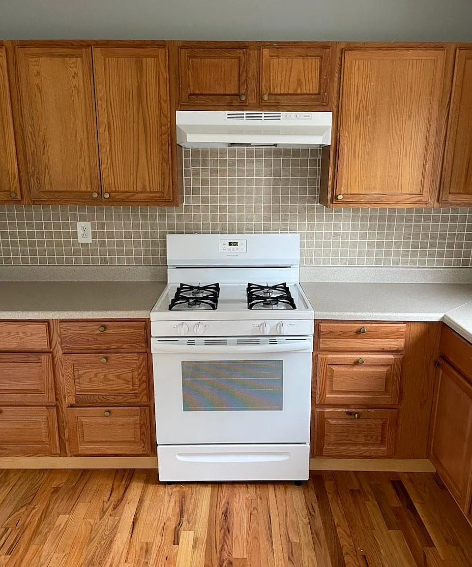 3 bed, 1400 sqft, $3,800 — Photo 2