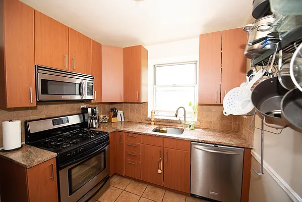 Sold by Lovett Realty, Inc. | media 7