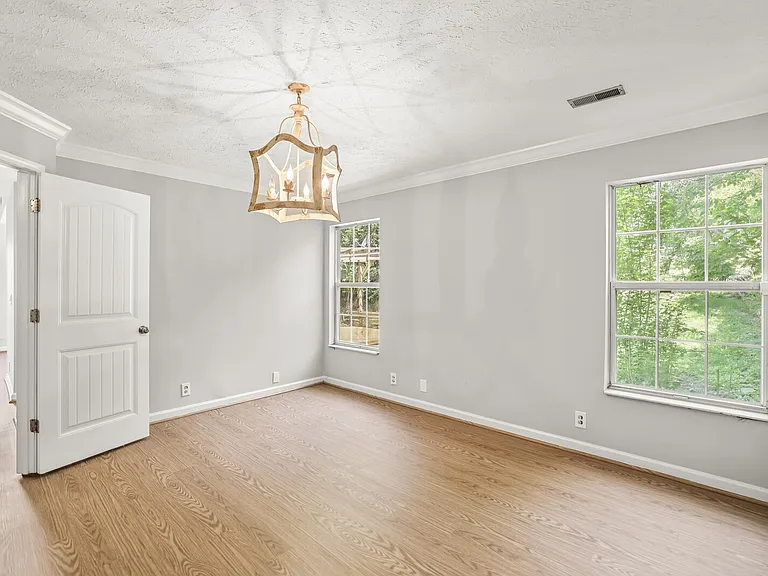 3127 Creekview Ln — Photo 23
