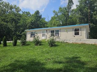 3202 W Country Club Rd, Connersville, IN 47331