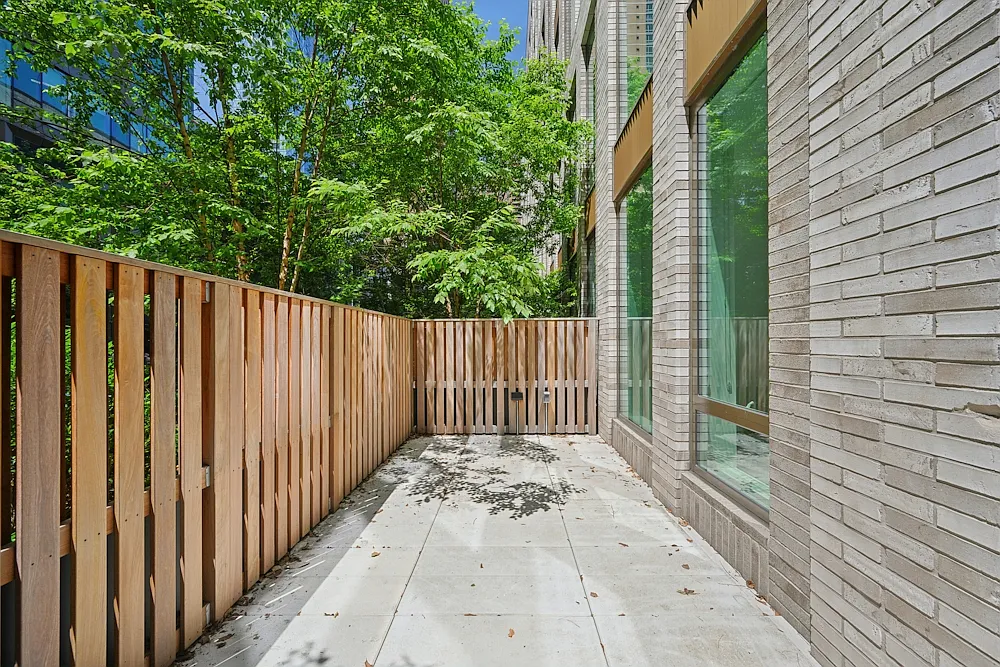 312 West 43rd Street — Photo 4