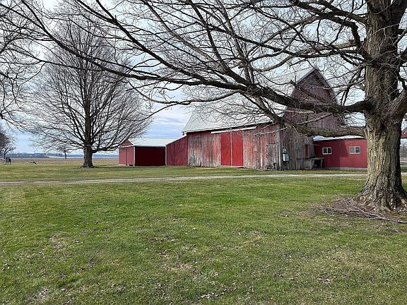 4th image of 64720 Needham Rd