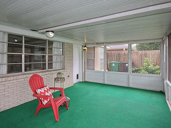 3rd image of 11502 Gladefield Dr