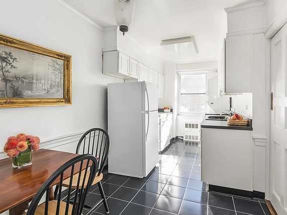 5th image of 955 Madison Ave #8C