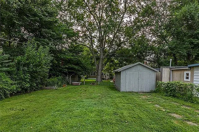 4417 Booth St — Photo 49