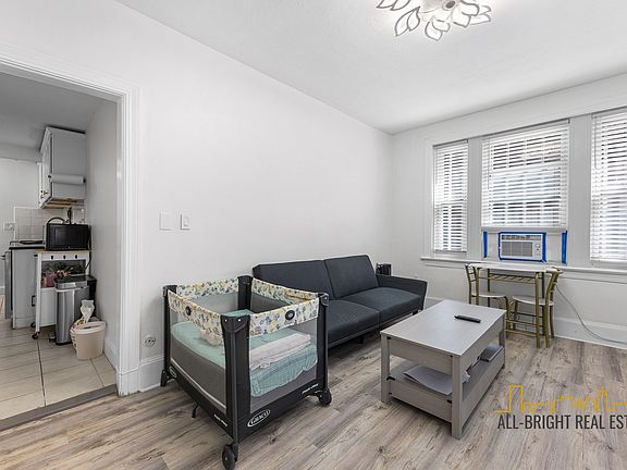 5th image of 56 Park Vale Ave