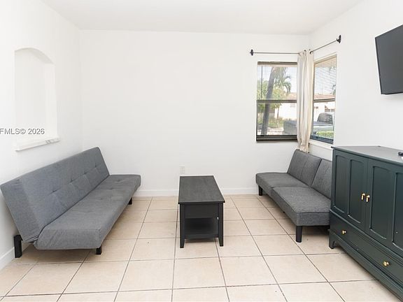 3rd image of 1840 Fillmore St APT 1