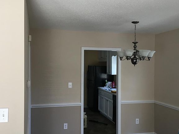 2nd image of 143 Rollingwood Dr