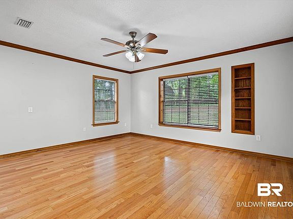 5th image of 8731 Dutch Valley Ct