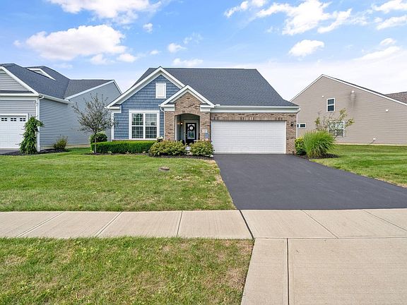 2nd image of 727 Fescue Rd