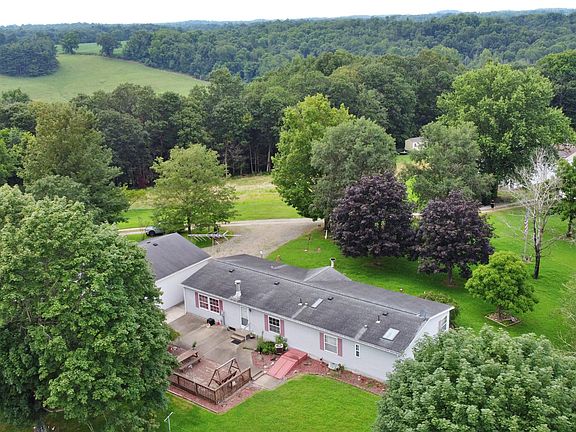 5th image of 61691 Wintergreen Rd