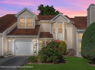 147 Primrose Ln, Freehold, NJ 07728