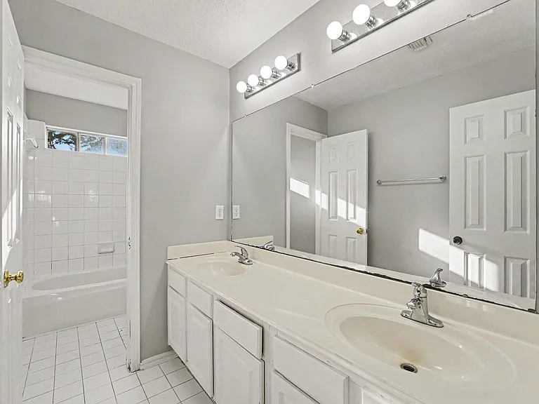 5402 Timbers Quail Dr — Photo 15