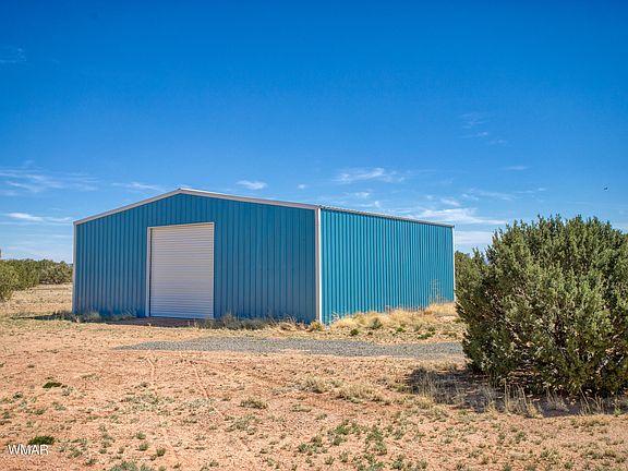 3rd image of 3869 Petersen Rd