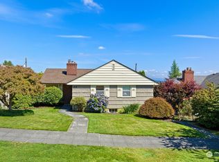 4042 39th Ave SW, Seattle, WA 98116