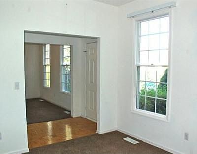 3rd image of 50633 Jeanine Pl