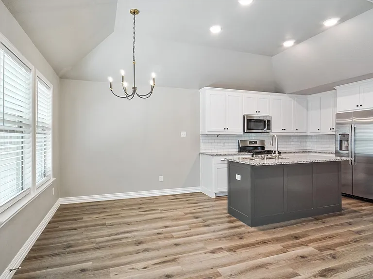 122 Elm Ln — Photo 4