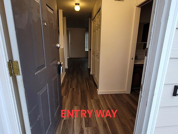 2nd image of 4235 NE Lincoln St