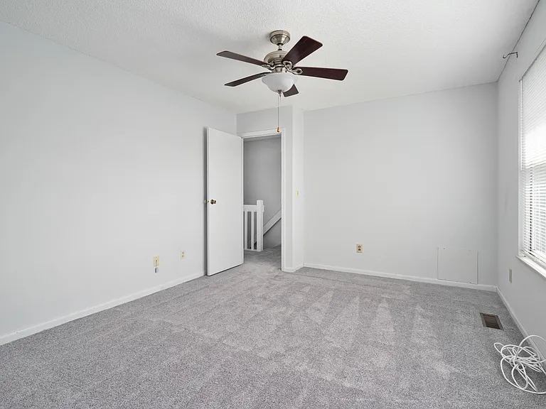 1697 Jupiter Ave — Photo 20