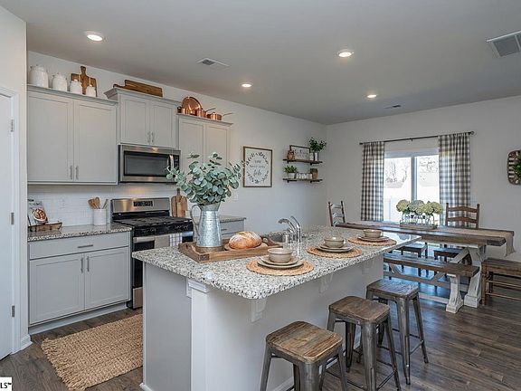 3rd image of 1510 Talley Ridge Dr