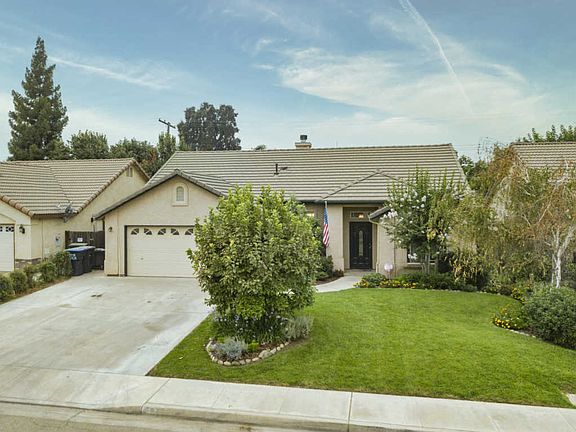 4th image of 3411 S Martin Ct