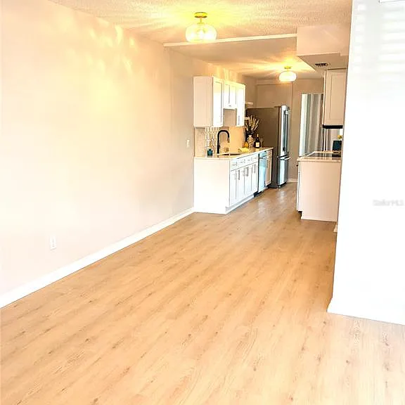 4890 Bay St NE #127 — Photo 5