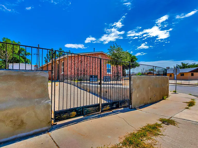 1001 Atwood Dr — Photo 38