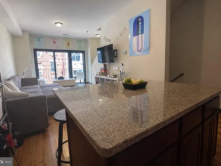 1829 N Bouvier St #B — Photo 12