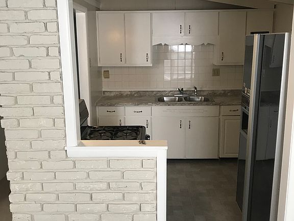 4th image of 1904 S Arlington Ave